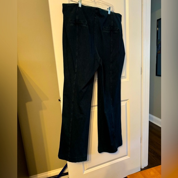 Lysse stretch denim bootleg jeans, size 3X - Picture 2 of 2